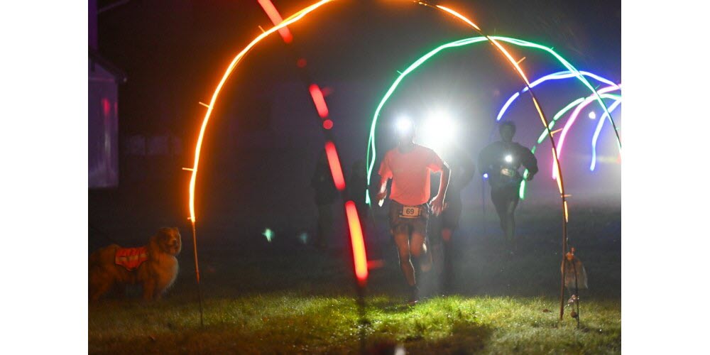 course-nature-fluo-night-trail-photo-vm-lea-didier-1763239197 (4)